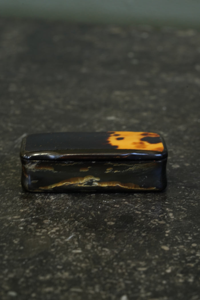 Antique Pressed Horn Snuff Box, England, Circa 1850
