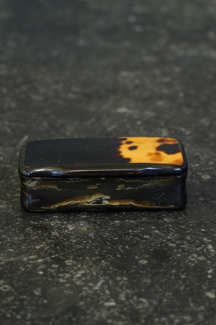 Antique Pressed Horn Snuff Box, England, Circa 1850