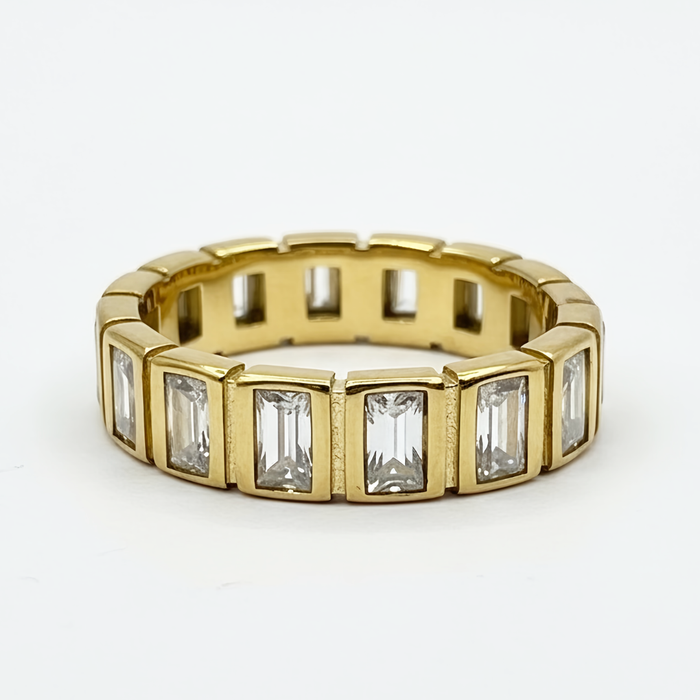 CLASSY  Ring