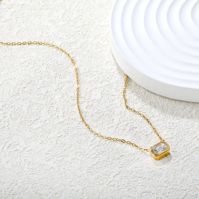DIAMOMND BOX Necklace - CLEAR