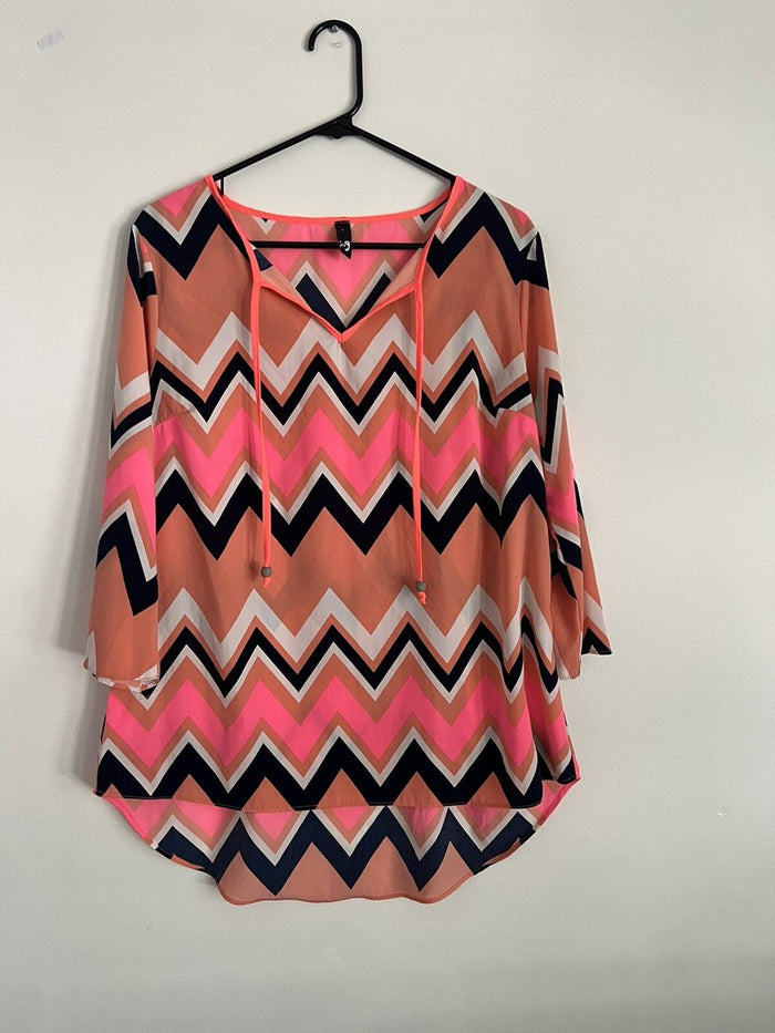 ING brand chevron print blouse Small