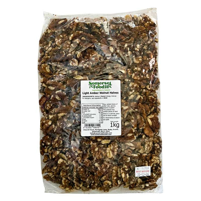 Light Amber Walnut Halves, 1kg