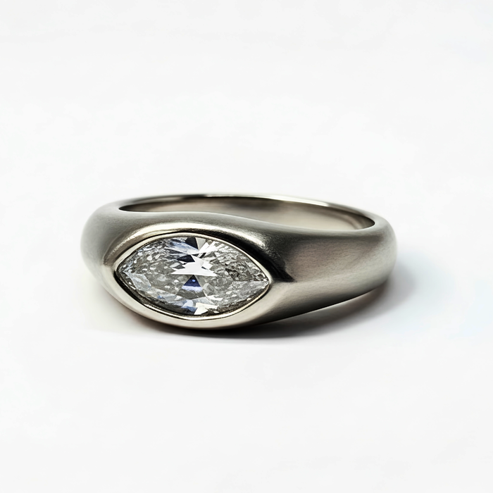 MARQUISE Ring