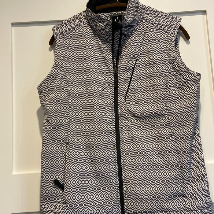 Pulse black and gray patterned reversible winter vest NEW SMALL