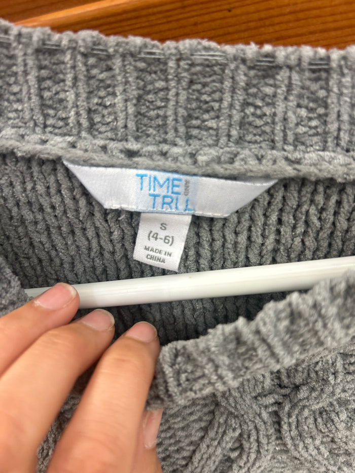 Time and Tru sweater SMALL