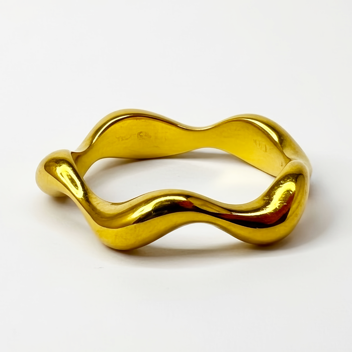 WAVY Ring